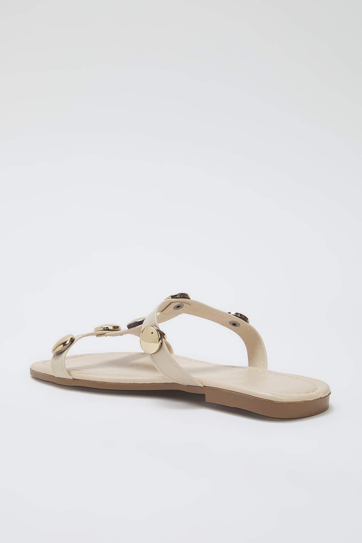 TRENDYOL SHOES-Beżowe złote dodatki, szczegółowe kwadratowe noski, stylowe damskie kapcie TAKSS25TE00012 5