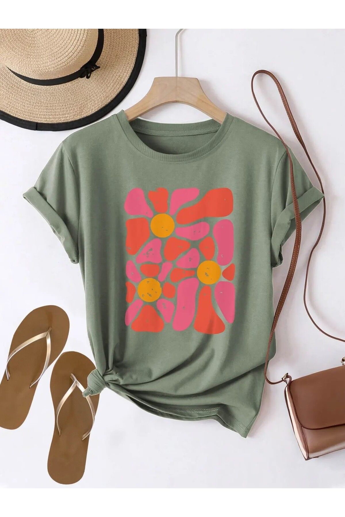 LEIVOR Haki Çiçek Portre Tasarım Baskılı Kadın T-shirt
