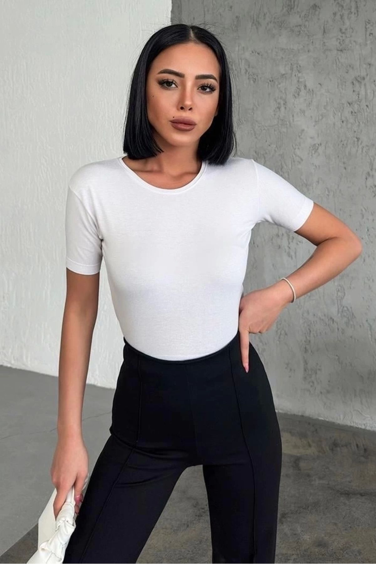 OurStyles Rahat Ve Şık Kısa Kollu Bisiklet Yaka Likralı Viskon Penye Body Beyaz