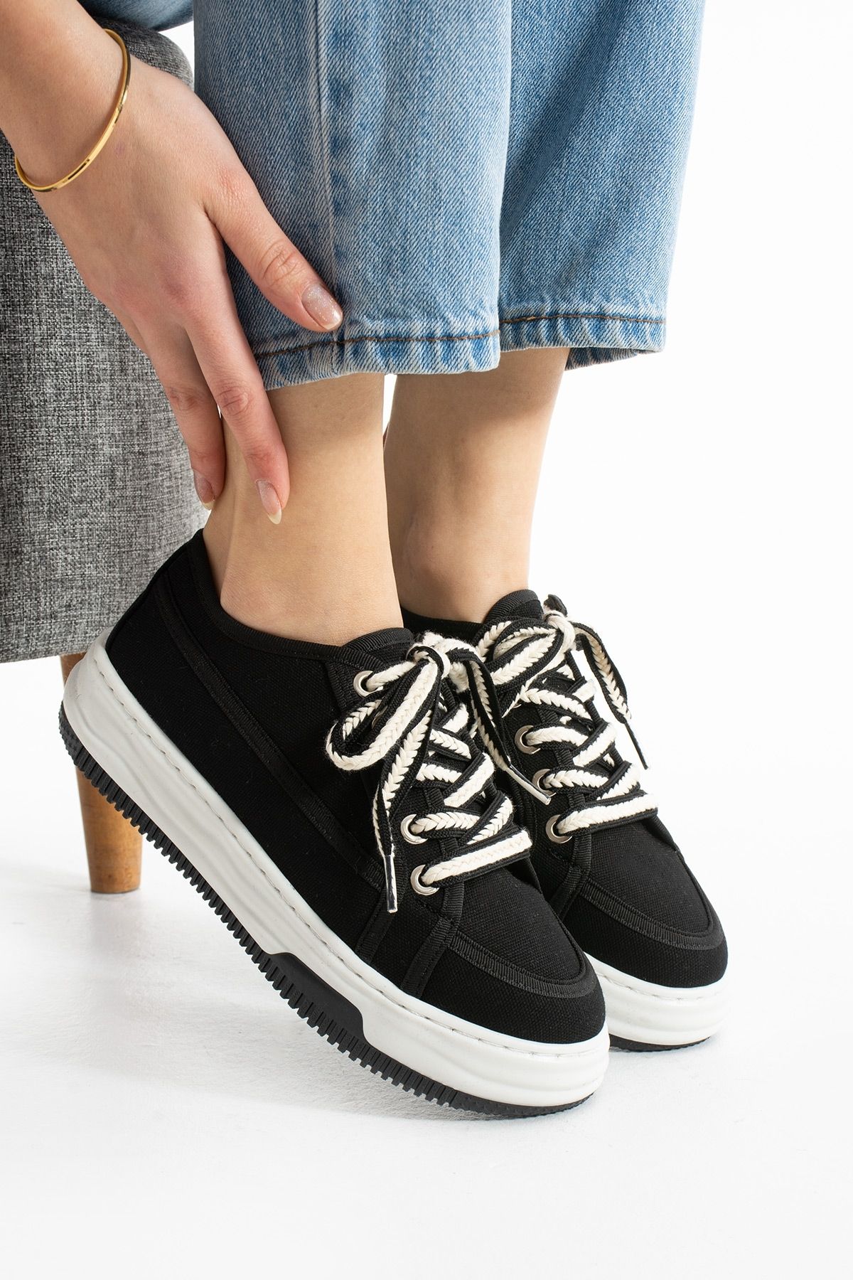 Devida Keten Kadın Siyah Spor Ayakkabı Günlük Rahat Air Taban Sneaker GN150