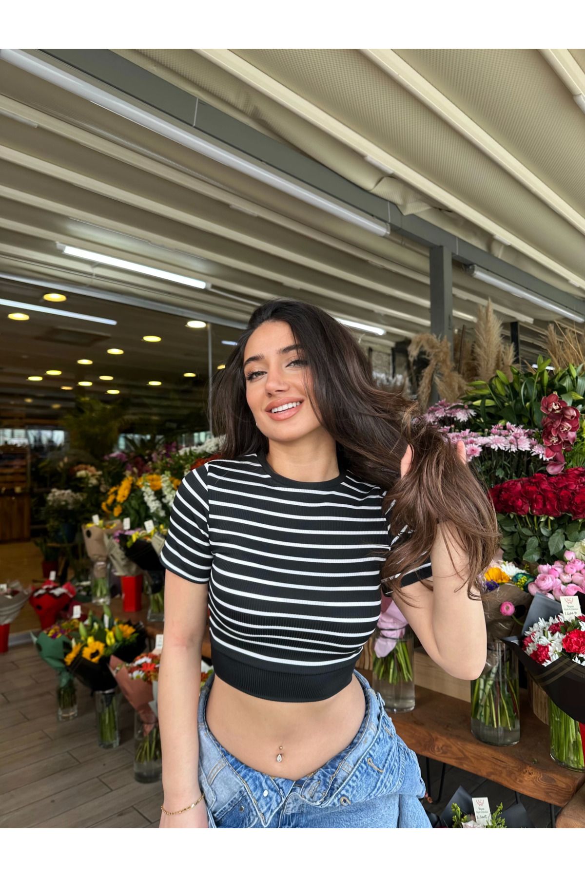 OurStyles Siyah Çizgili Manşet Detay T-Shirt