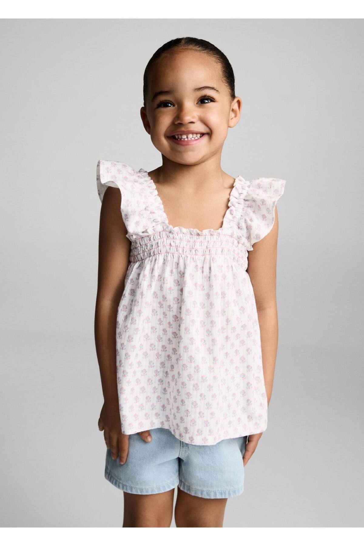 Fırfırlı işlemeli bluz