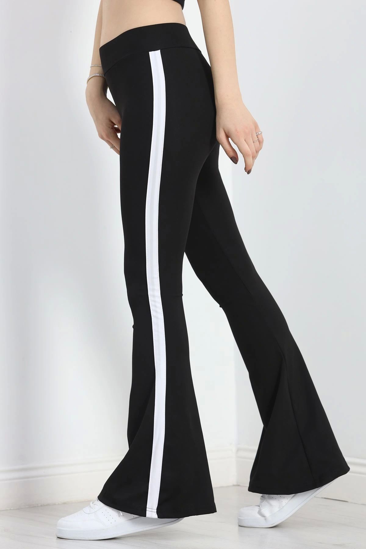 OurStyles Tek Şeritli İspanyol Paça Tayt Siyah - 50034.1098.