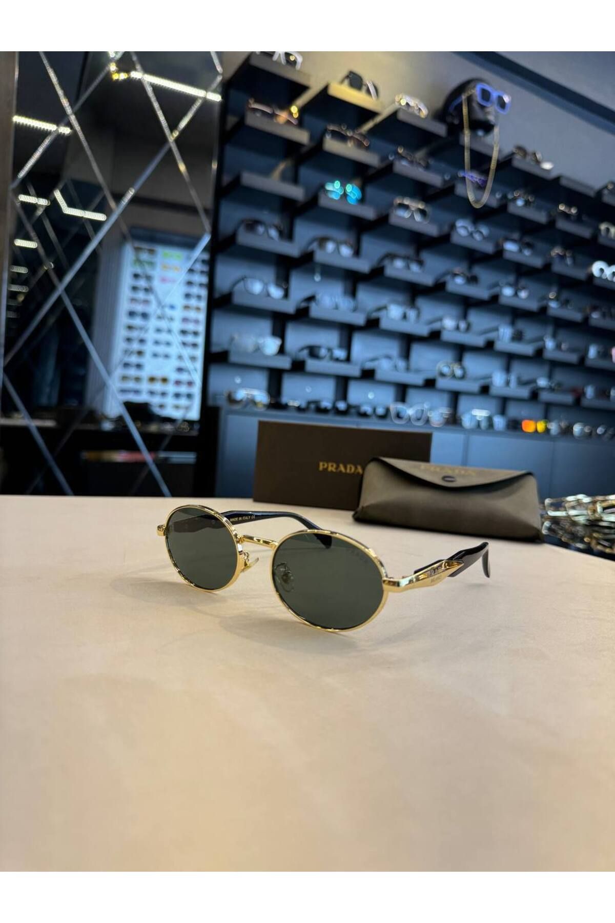 Bubbleatelier Siyah gold detay polarize güneş gözlüğü