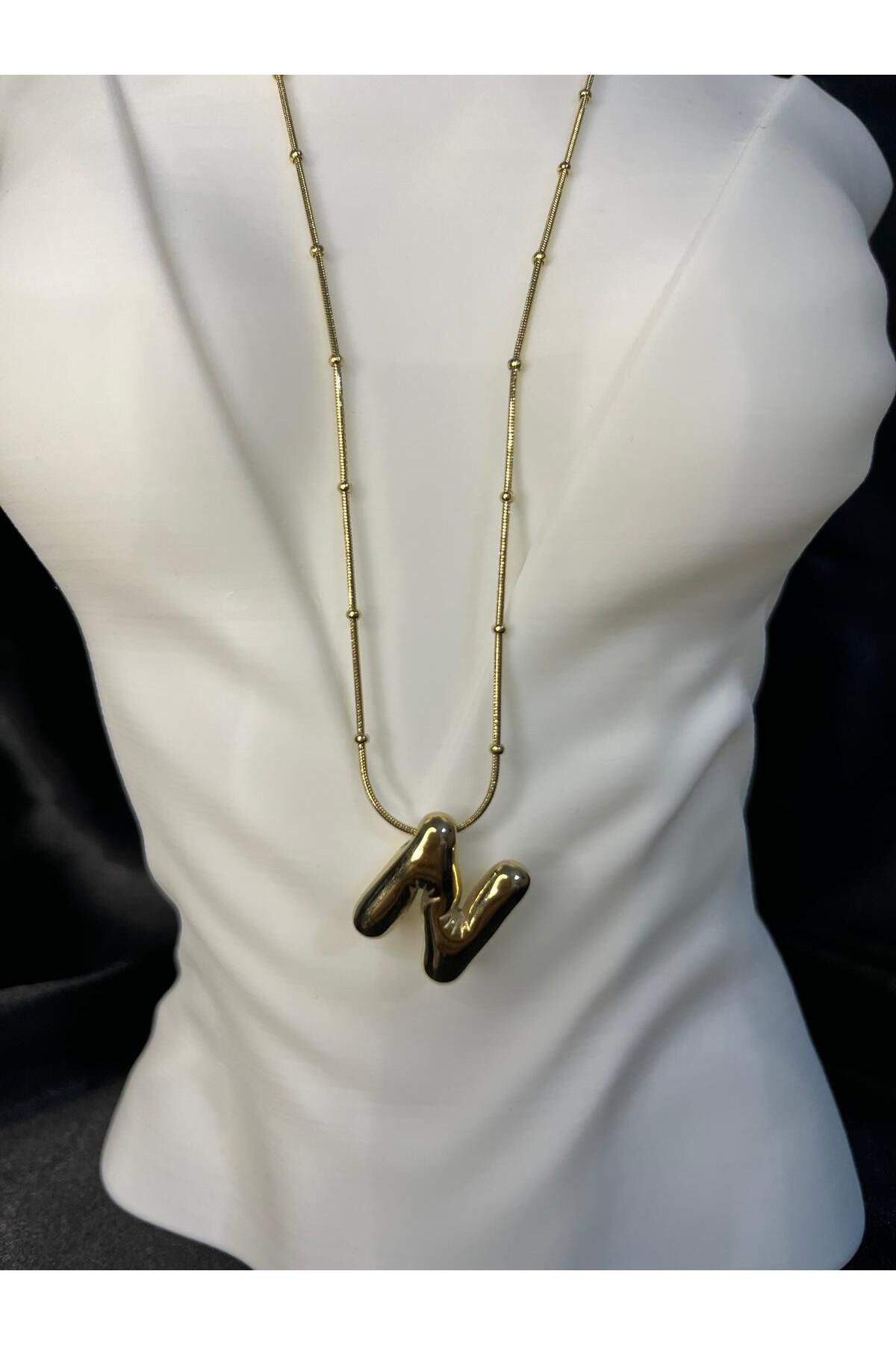 BERCHEM SCARF Kadın Gold Renk Zincirli Büyük "N "Harf Kolye Kişiye Özel Modern Tasarım