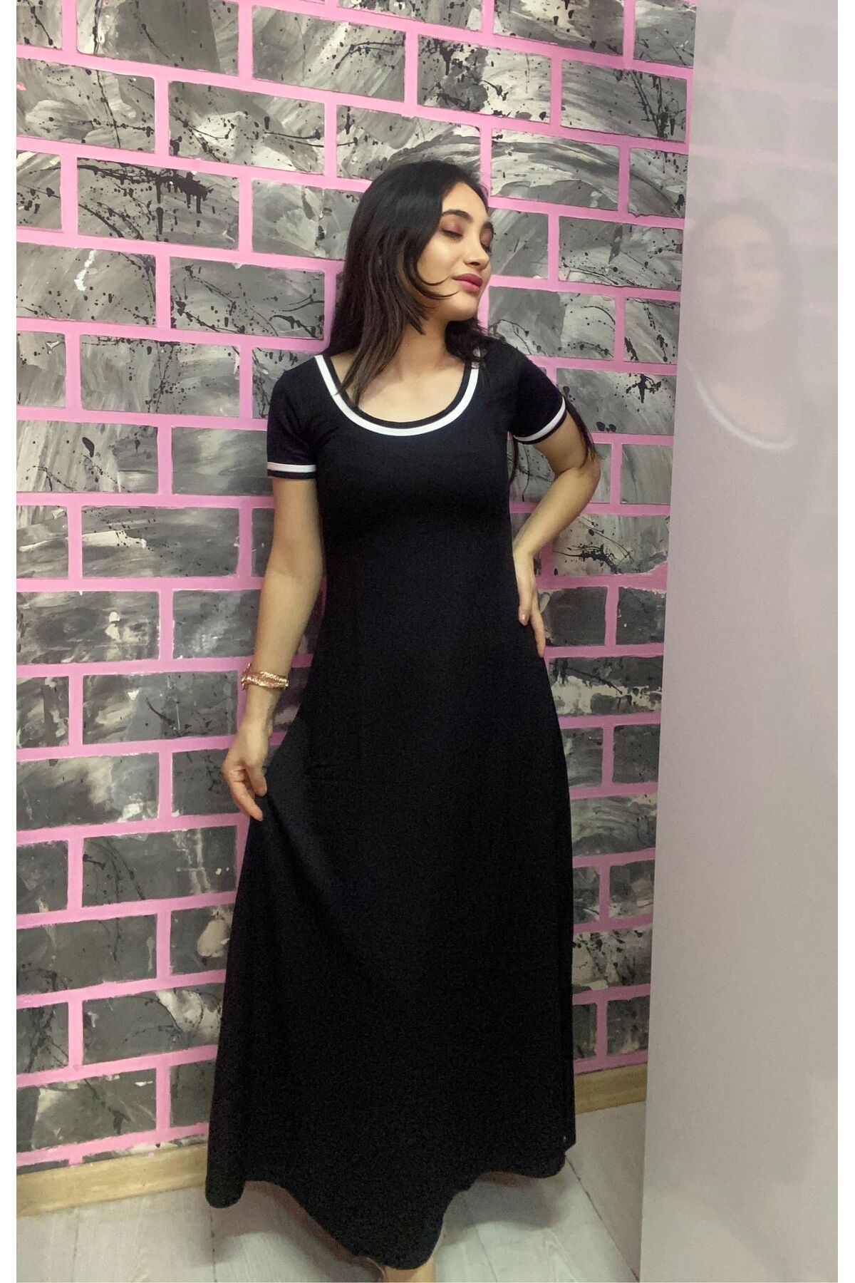 EGELİMODA Modal U yaka Yırtmaçlı Siyah Uzun Elbise
