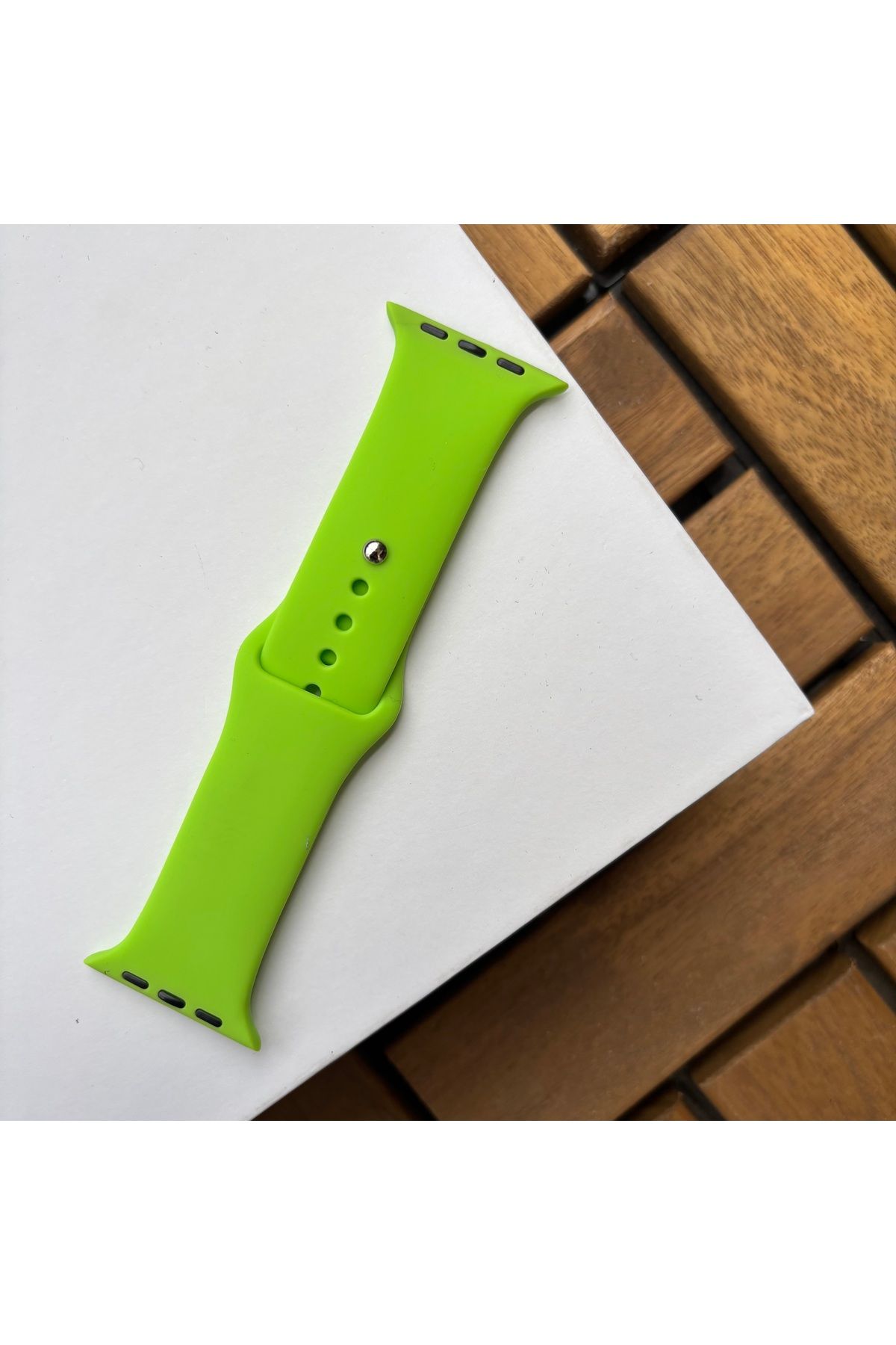 sayecase Apple Watch 6/7/SE/8/9 Serisi Uyumlu 42-44-45-49 MM Classic Silikon Kordon