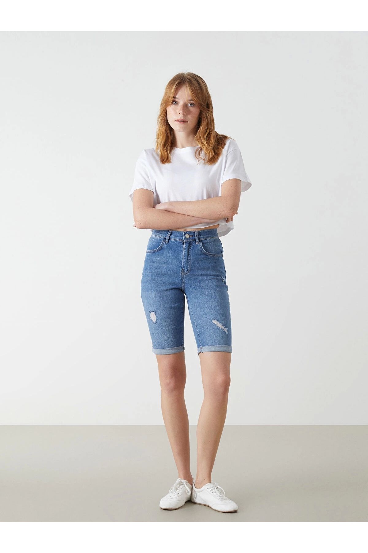 LC Waikiki LCW Jeans Indigo Bermuda Fit Kadın Jean Şort