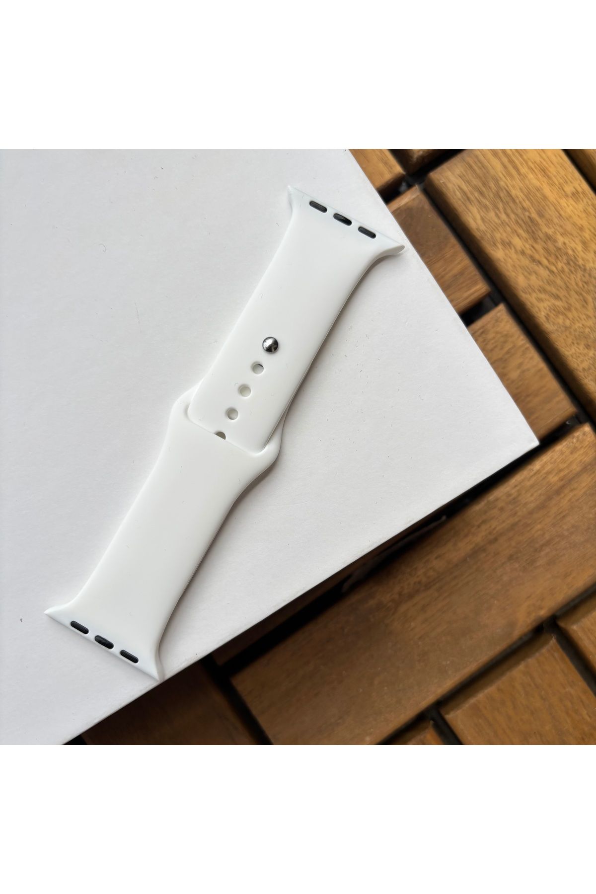 sayecase Apple Watch 6/7/SE/8/9 Serisi Uyumlu 42-44-45-49 MM Classic Silikon Kordon