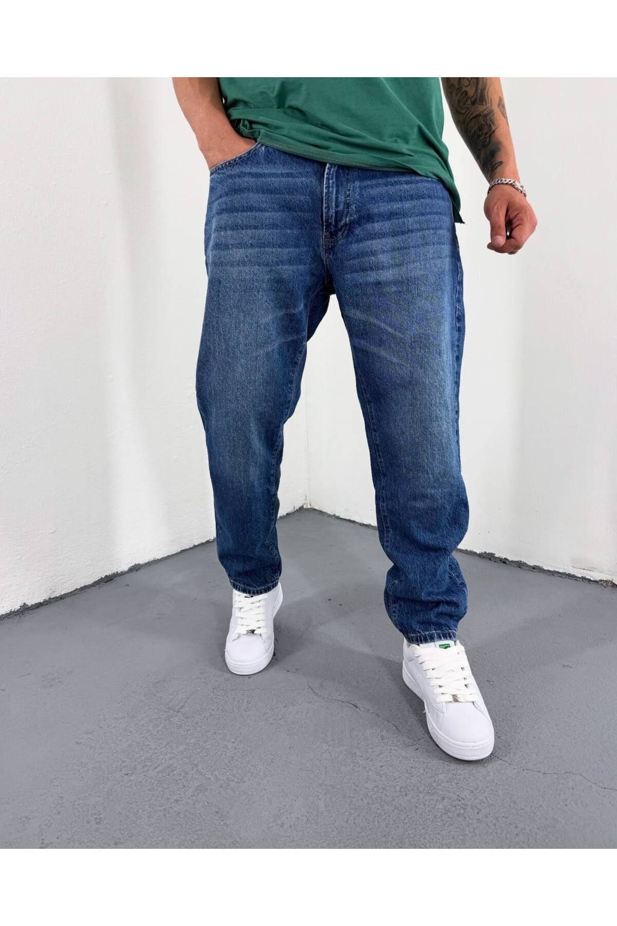 FURY wear Blue Crash Boyfriend Jean