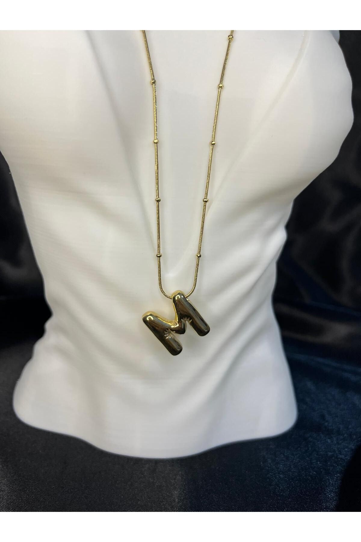 BERCHEM SCARF Kadın Gold Renk Zincirli Büyük "M "Harf Kolye Kişiye Özel-Modern Tasarım