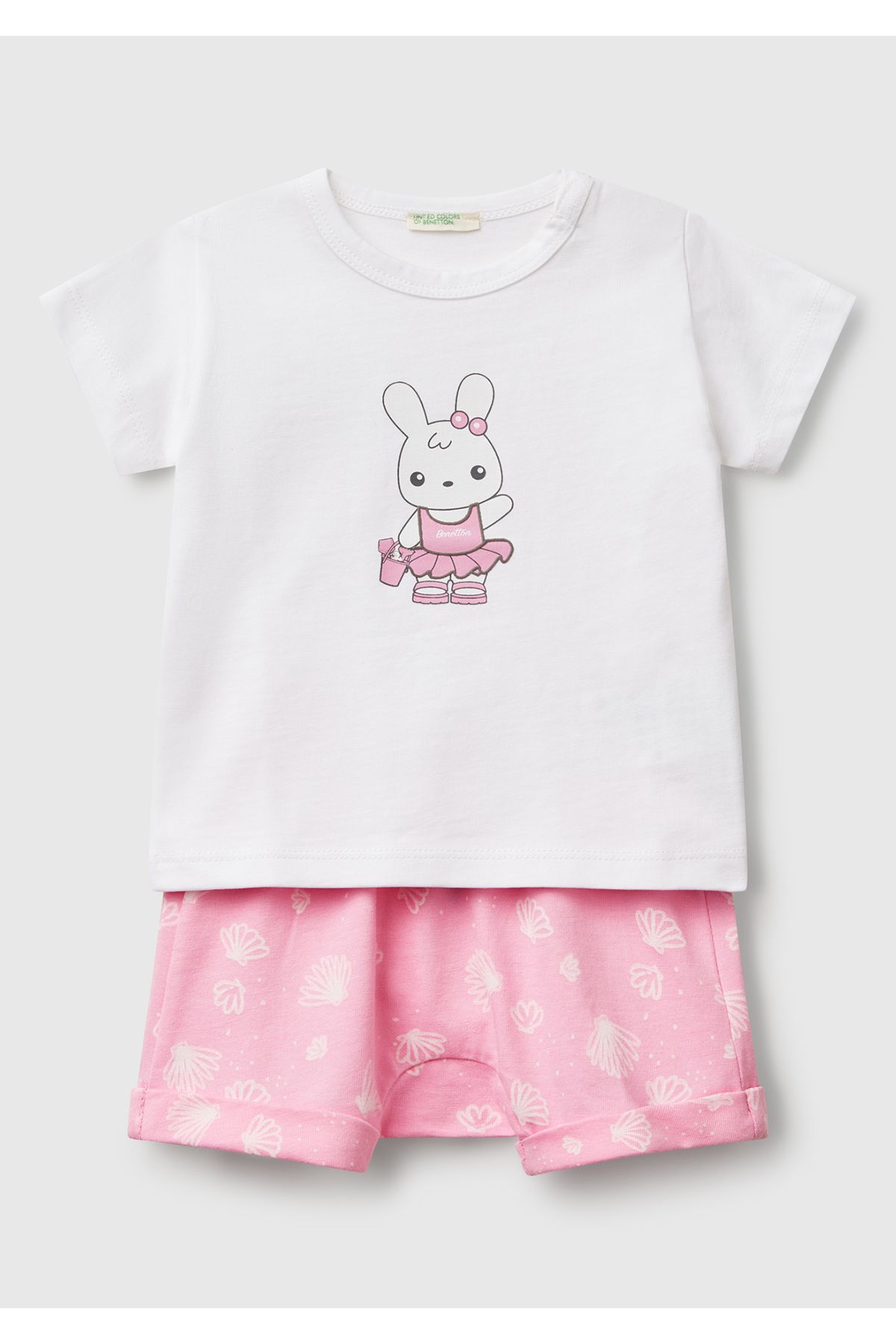 United Colors of Benetton Bebek Beyaz-Pembe Önü Baskılı T-Shirt ve Desenli Büzgü İpli Şort Takım