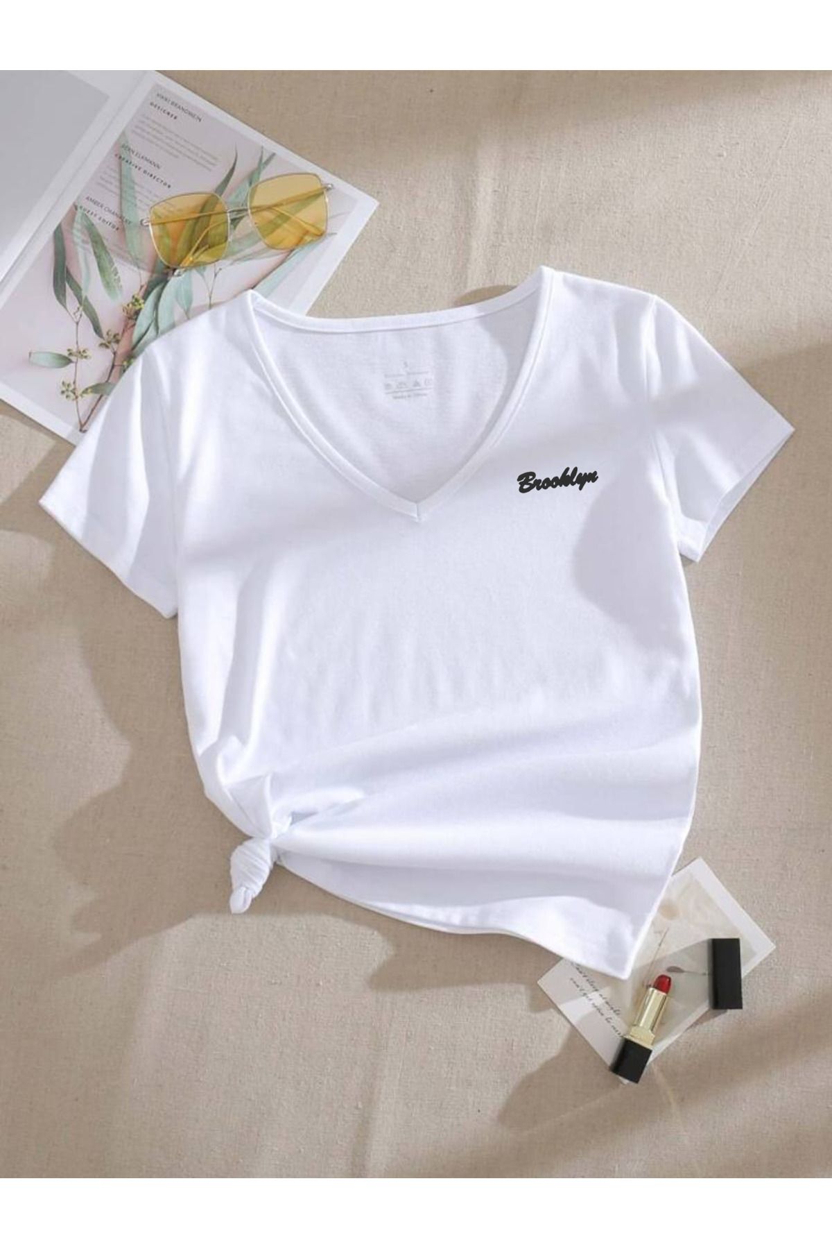 FAVORİST BROOKLYN Baskılı Yazlık V Yaka Tshirt Regular Kalıp