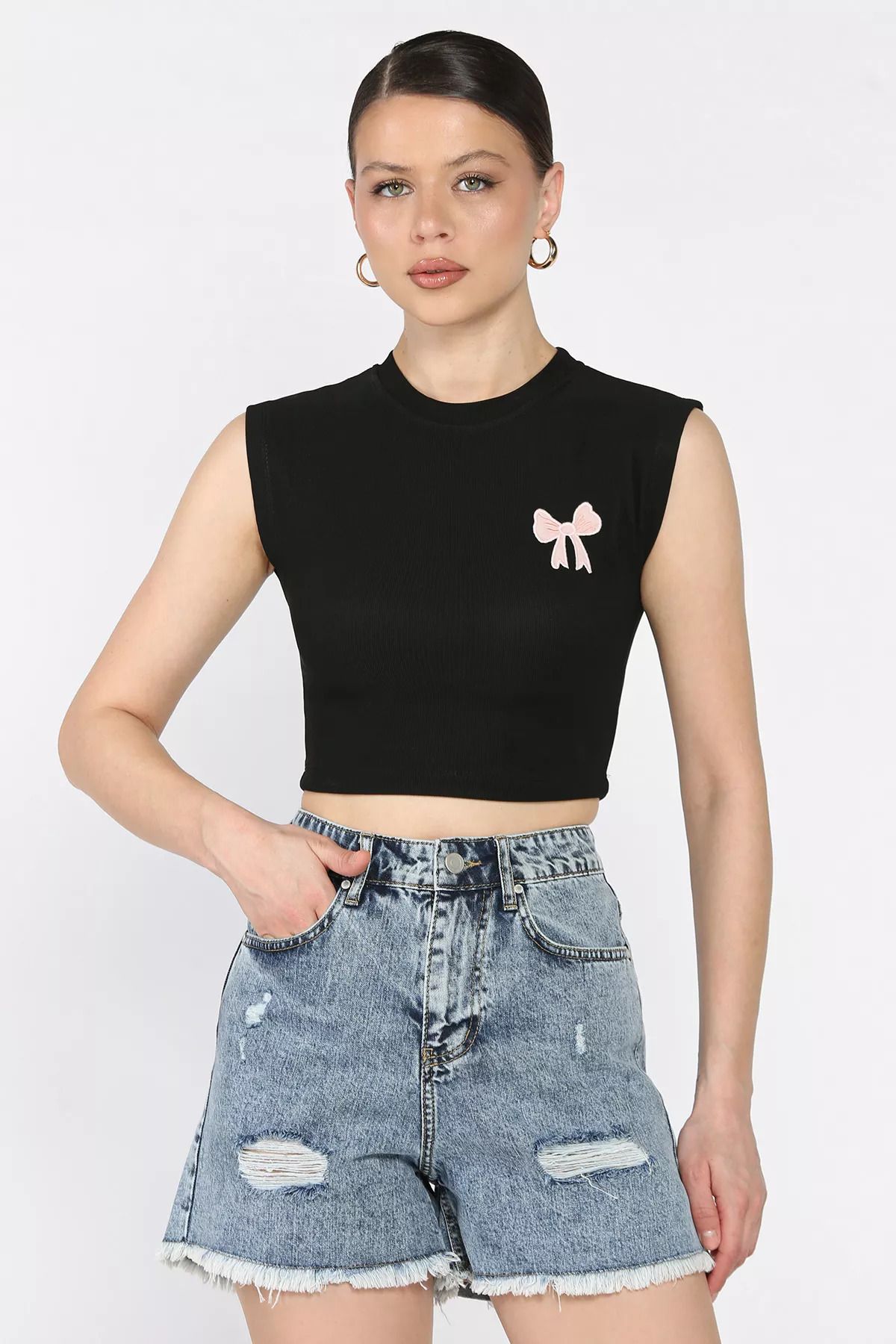 GÜLSELİ Siyah Kadın Japone Kol Fiyonklu Fitilli Crop Top Bluz