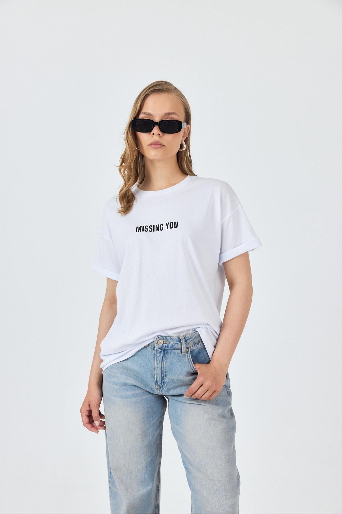 Rays Beyaz Yazı Baskılı Pamuklu Oversize Tişört 2150-6M