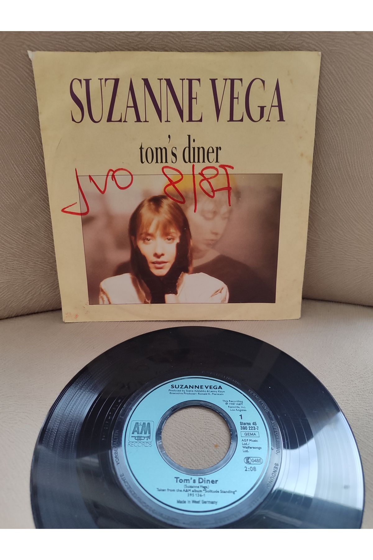 Plakperest SUZANNE VEGA - Tom’s Diner- 1987 Almanya Basım 45 lik Plak 2.EL