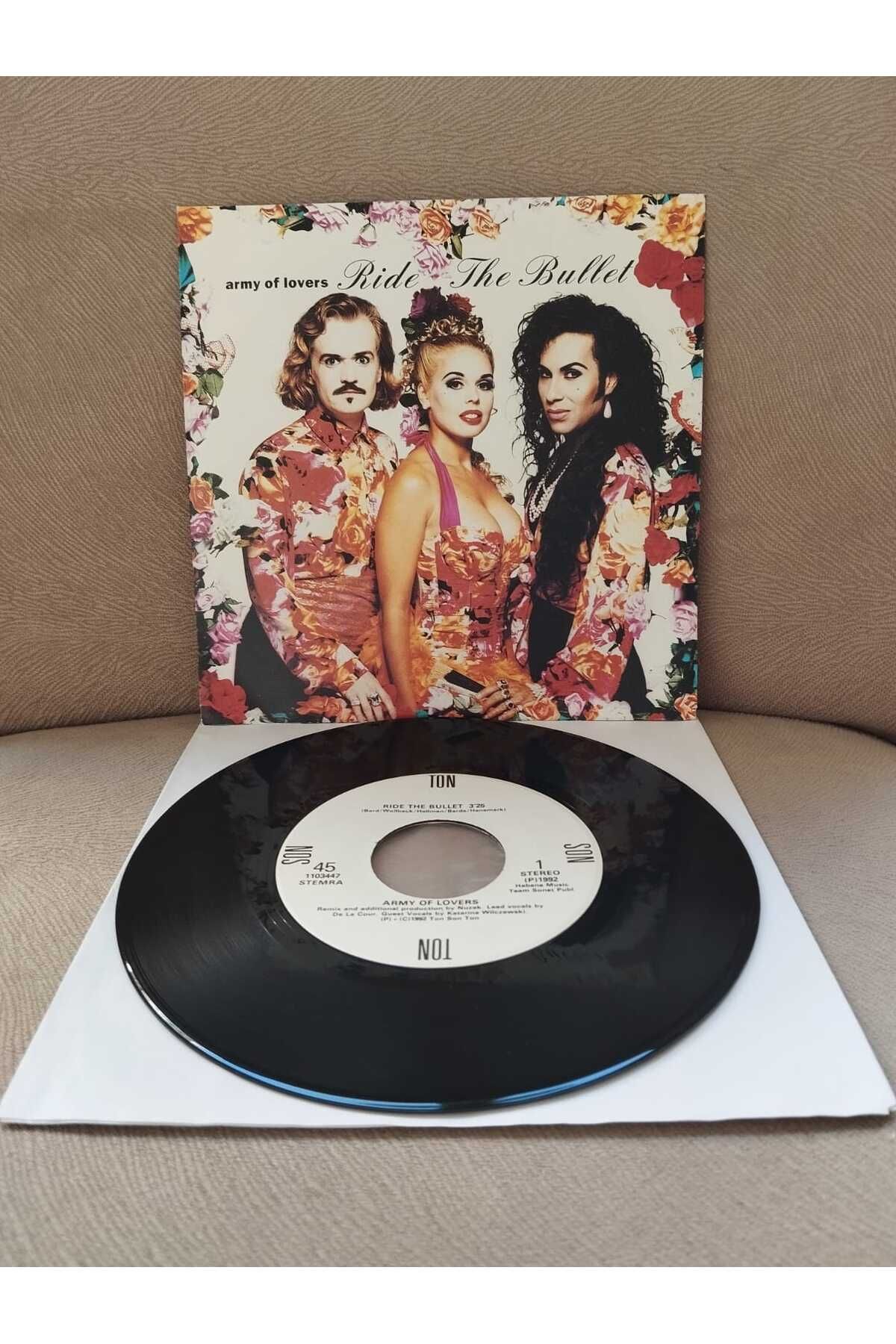 Plakperest ARMY OF LOVERS - Ride The Bullet - 1992 Hollanda Basım 45lik Plak-2.el
