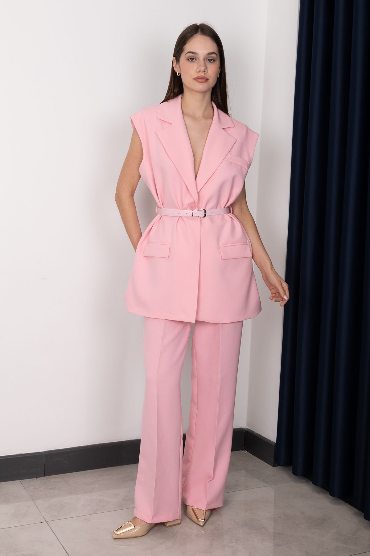 stilsepeti Kadın Pembe Premium Kruvaze Yaka Astarlı Kemerli Uzun Blazer Yelek Pantolon Takım DRL-10007855710