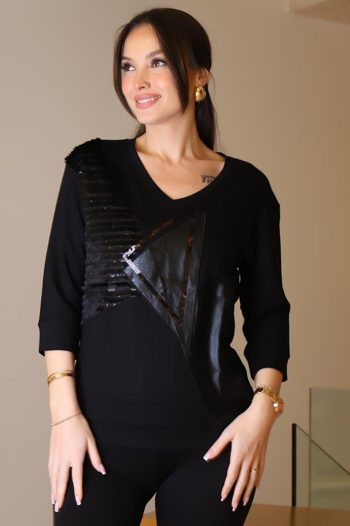 Nazen Giyim PUL İŞLEMELİ SiYAH KADIN BLUZ 00711-2K5