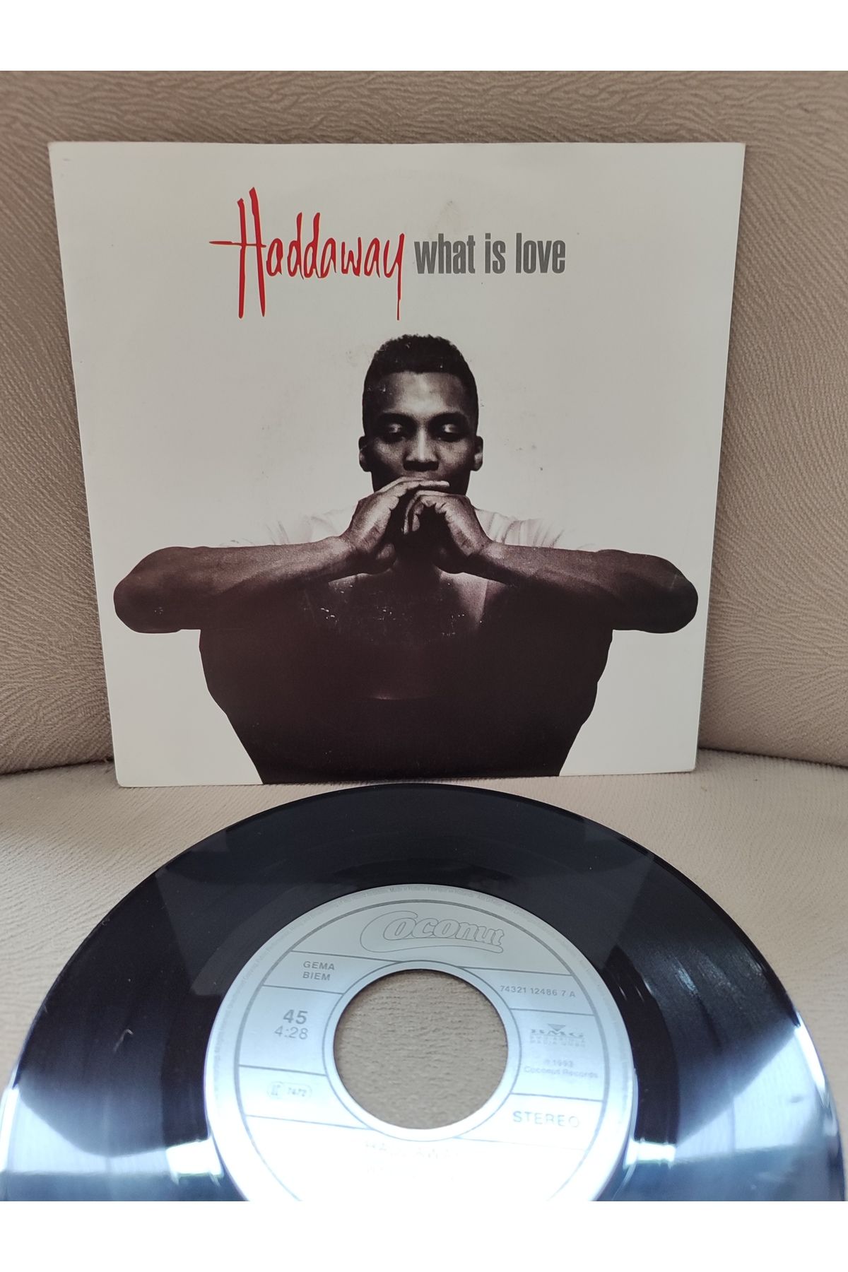 Plakperest HADDAWAY - What Is Love - 1993 Almanya Basım Nadir 45lik Plak 2.el