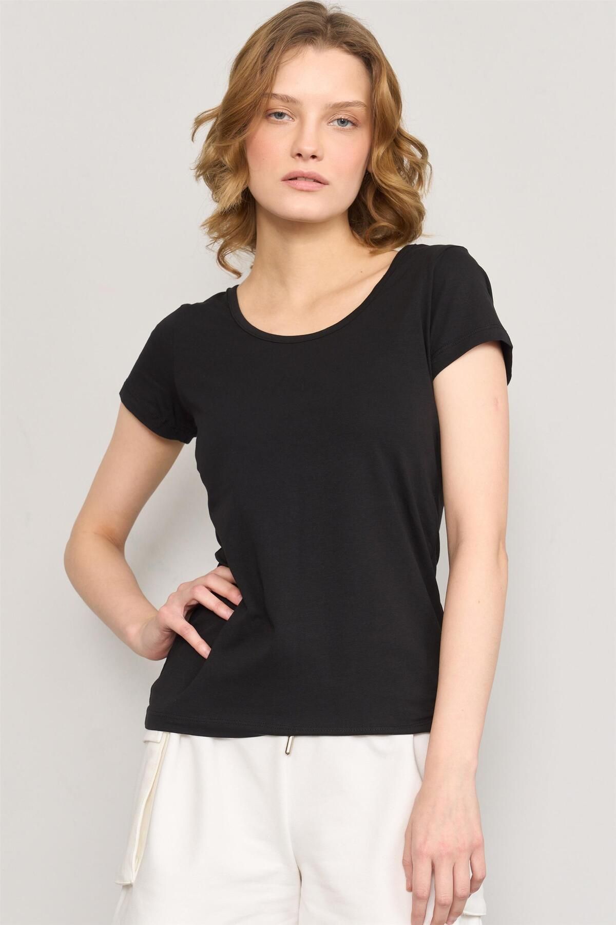 FİTHİT Çetinkaya Fithit 8469 Bisiklet Yaka 30/1 Compact Penye Süprem T-shirt Siyah