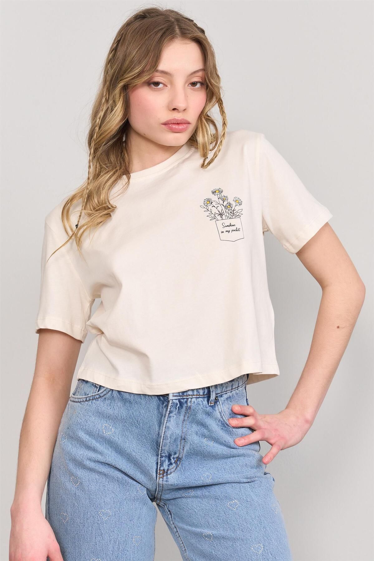 FİTHİT Çetinkaya Fithit 8328 Bisiklet Yaka 30/1 Penye Baskılı Crop T-shirt Koyu Krem