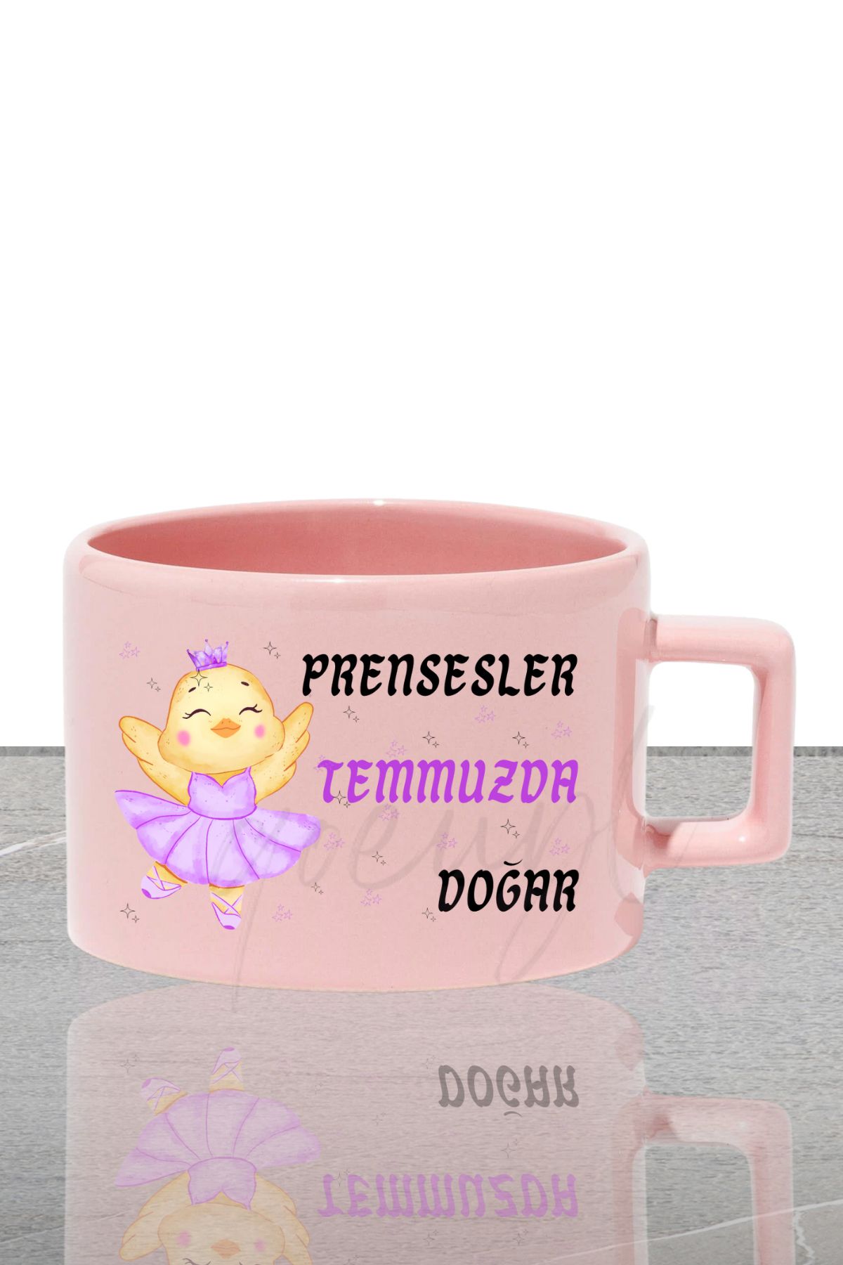 qoeuyl boutique Prensesler Ocakta Doğar Baskılı Hediyelik Dikdörtgen Kulplu Pastel Pembe Fincan / Kupa Bardak