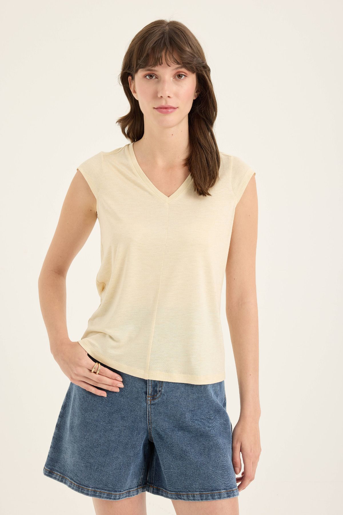Masha Kate Robalı V Yaka Tshirt