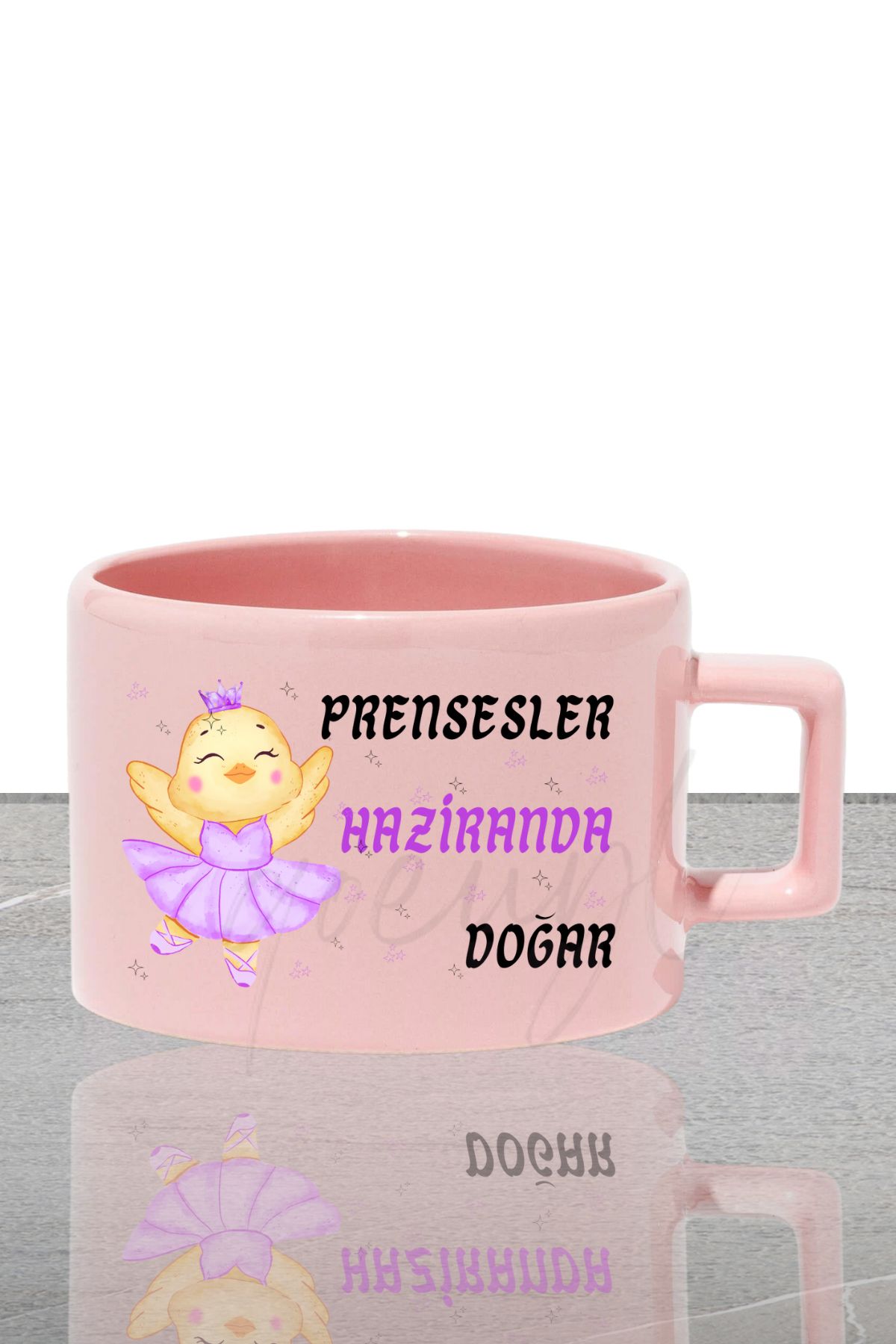 qoeuyl boutique Prensesler Ocakta Doğar Baskılı Hediyelik Dikdörtgen Kulplu Pastel Pembe Fincan / Kupa Bardak