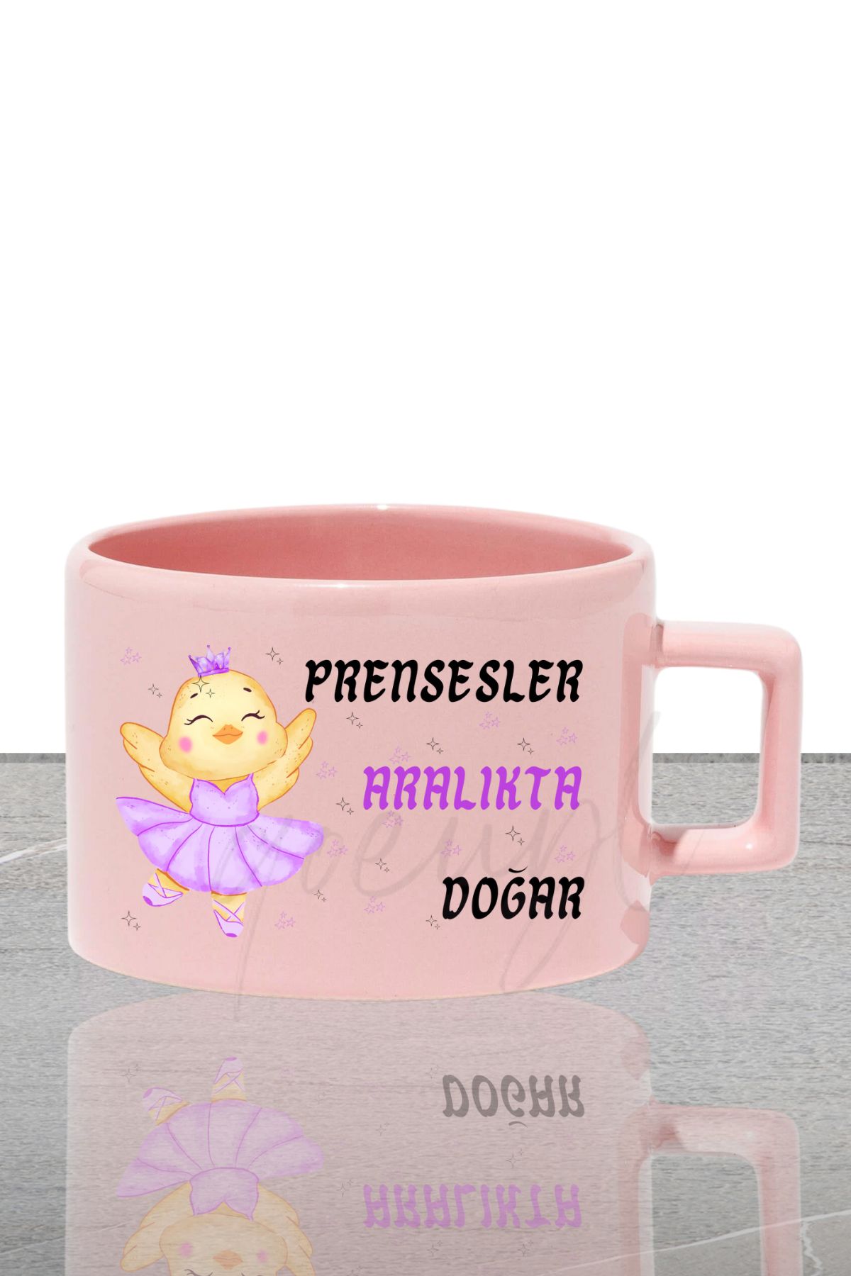 qoeuyl boutique Prensesler Ocakta Doğar Baskılı Hediyelik Dikdörtgen Kulplu Pastel Pembe Fincan / Kupa Bardak