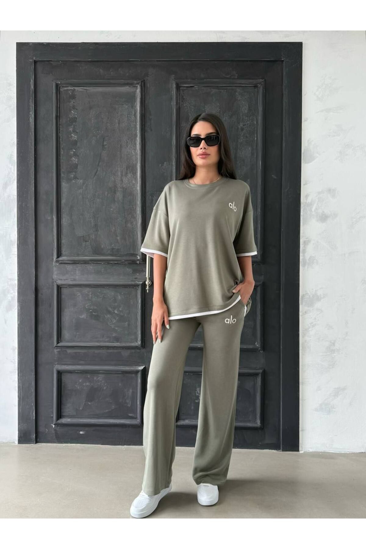 LE CARAMBOLE Kadın Haki Modal Kumaş Nakışlı Oversize T-shirt Ve Pantolon Takım