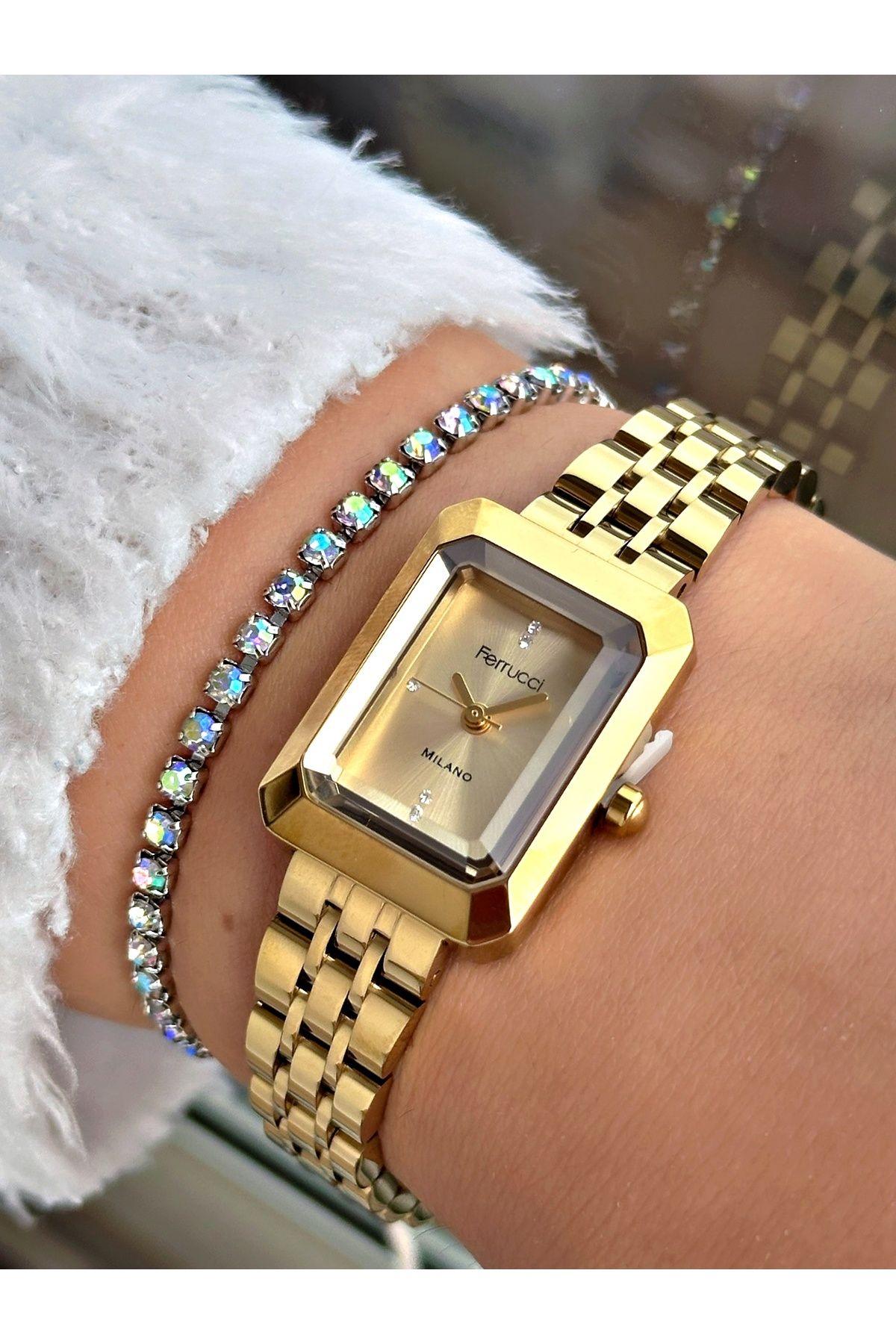 Ferrucci FERRUCCİ KESME CAMLI KARE GOLD METAL KADIN KOL SAATİ