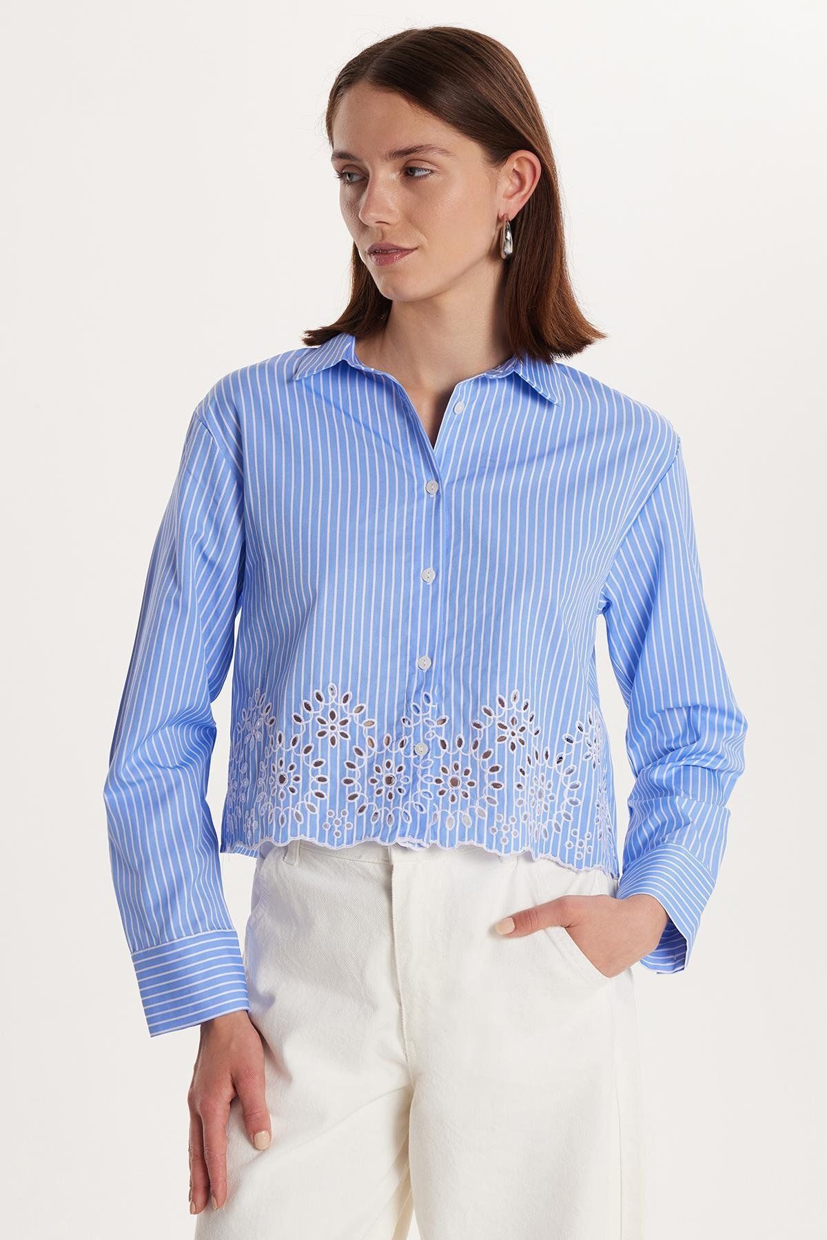 Tudors Kadın Slim Fit Dar Kesim Desenli Uzun Kollu Klasik Yaka Gömlek