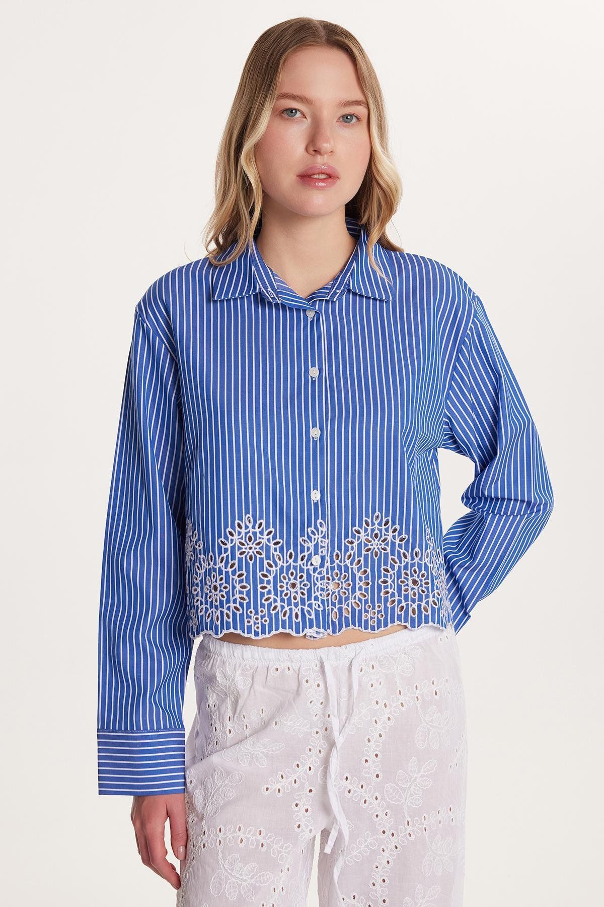 Tudors Kadın Slim Fit Dar Kesim Desenli Uzun Kollu Klasik Yaka Gömlek