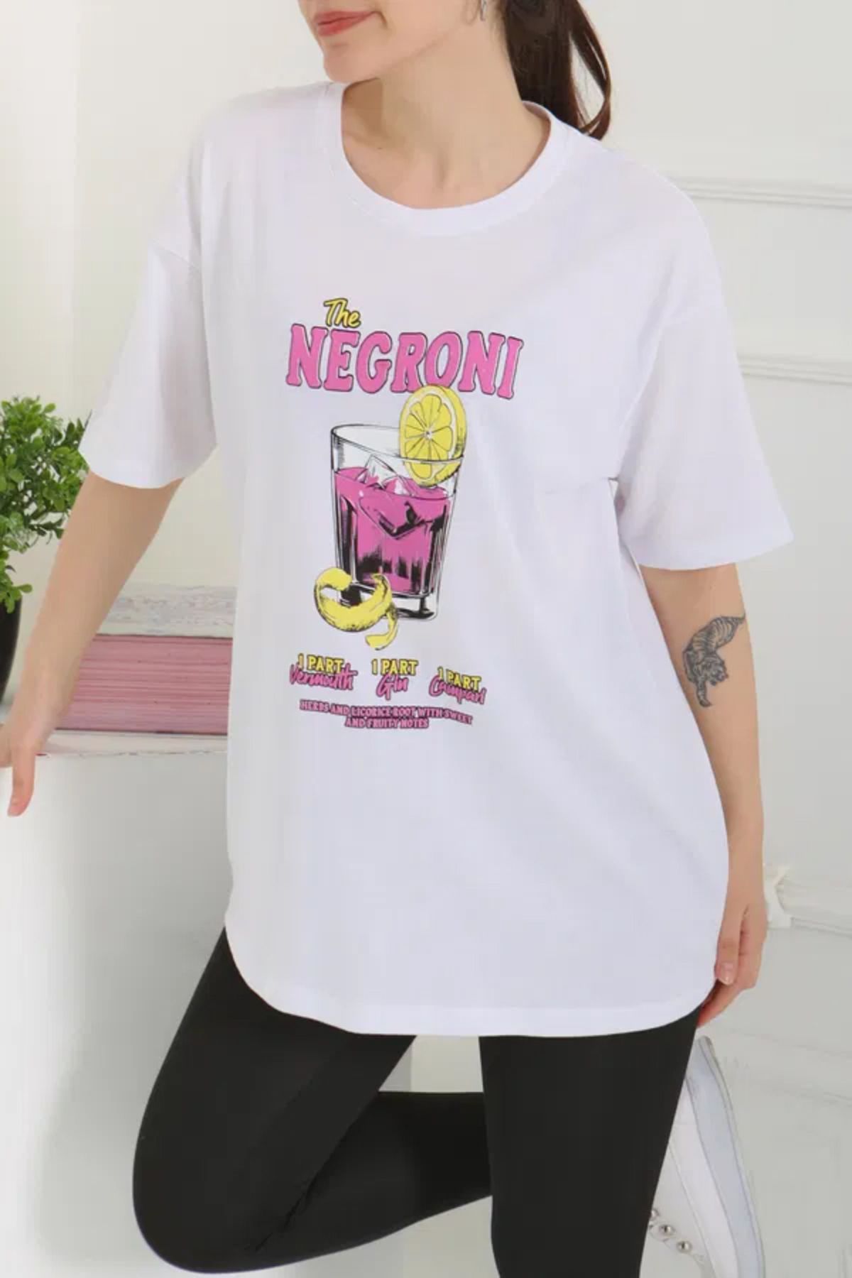 Butik Baskılı Kısa Kollu T-Şhirt