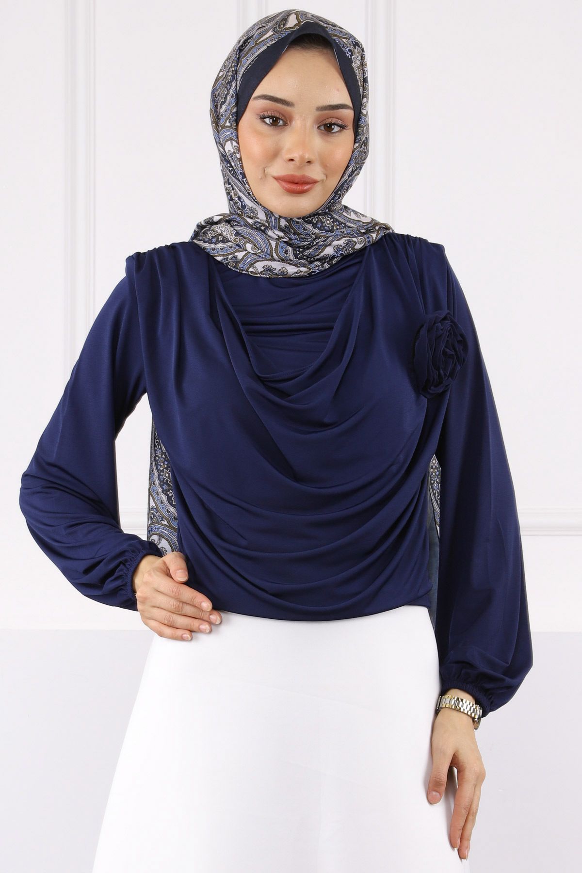 İmajButik Lacivert Gül Aksesuarlı Sandy Bluz
