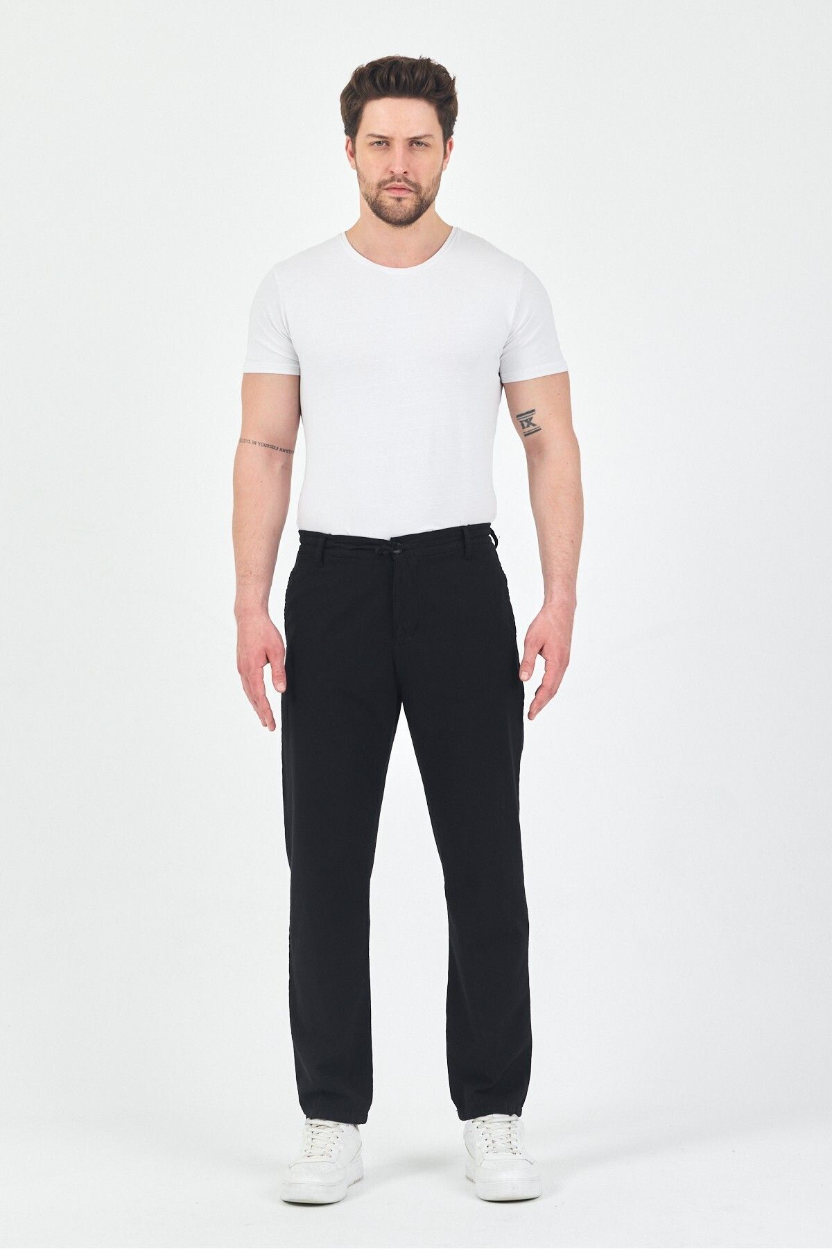 TheSeason Erkek Siyah Pamuklu Keten Görünümlü Beli Bağcıklı Relaxed Fit Yazlık Chino Pantolon