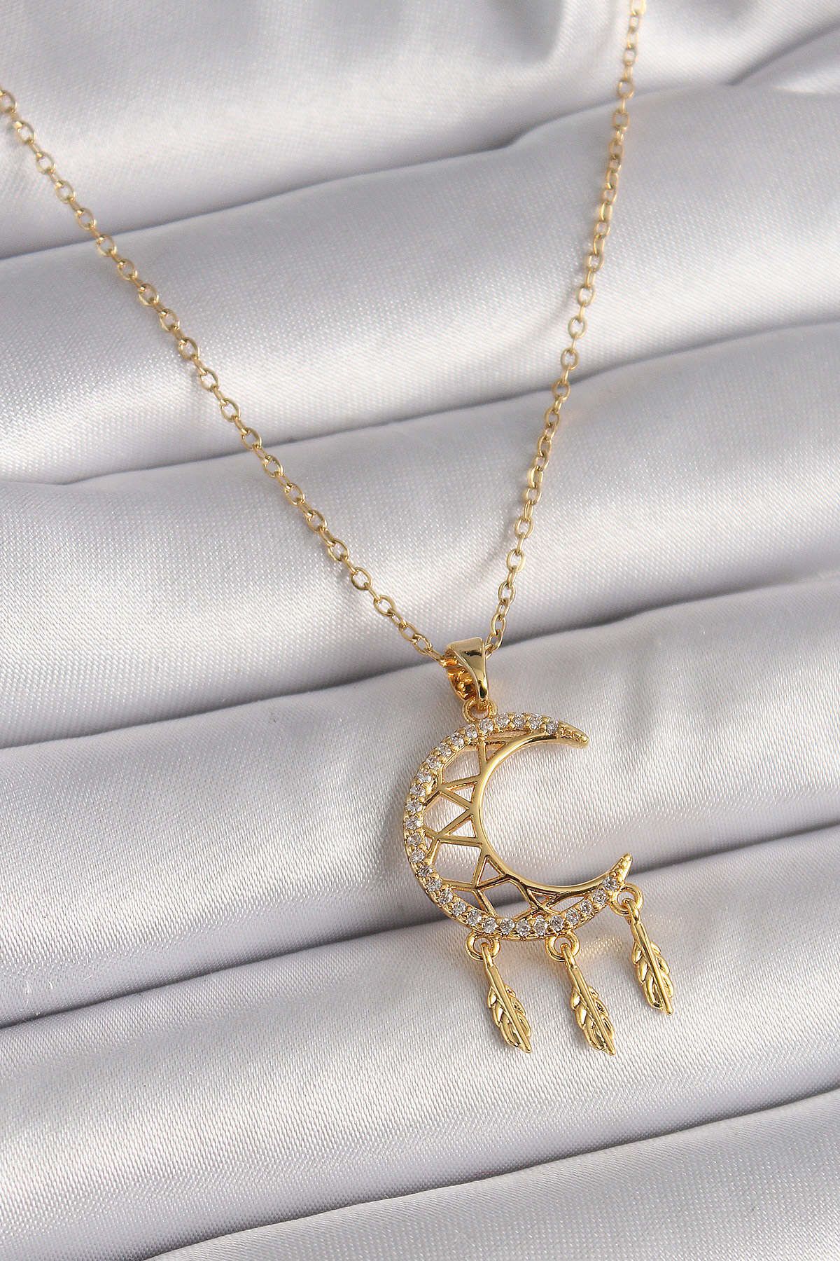 Clariss 316L Çelik Gold Renk Zincir Zirkon Taşlı Hilal Model Sallantı Yaprak Detay Kadın Kolye