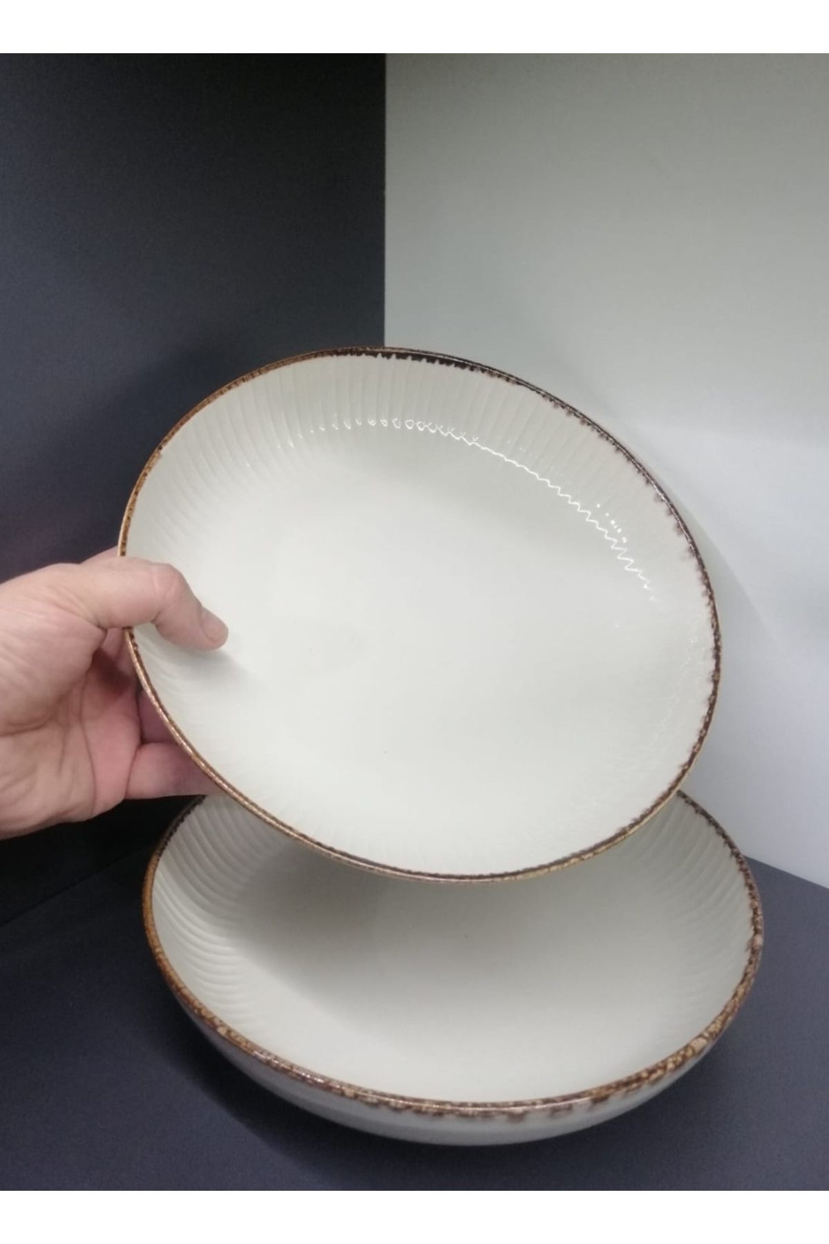 MORMAVİ MORMAVİ PORSELEN NERGİS 2 ADET 24 CM SALATA SUNUM ÇUKUR TABAK (HAFİF KUSURLU)