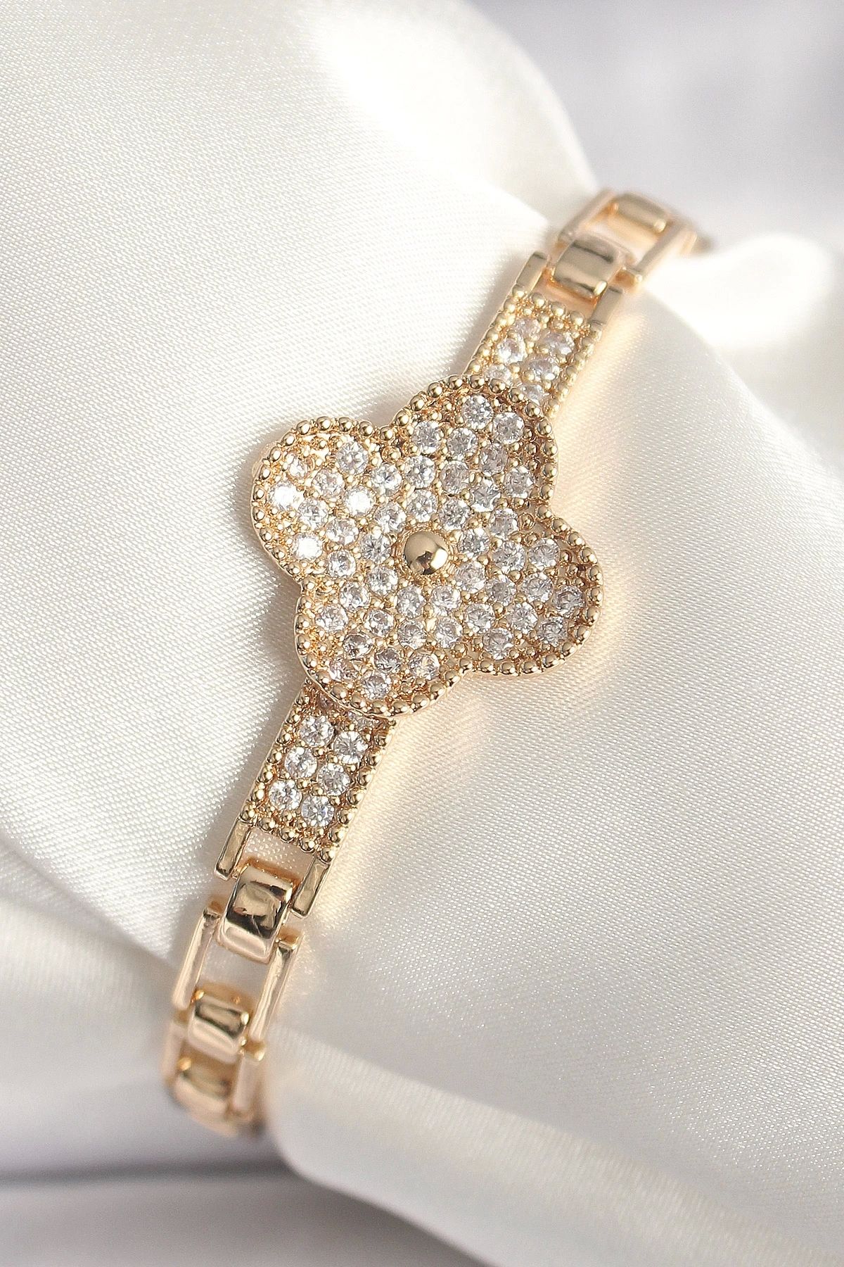 luz&pos Pirinç Gold Renk Zirkon Taşlı Yonca Model Kadın Bileklik