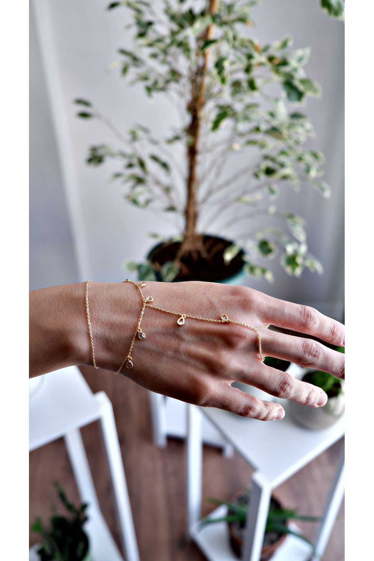 Bal Küpü Jewelry Kristal Taş Sallantılı Şahmeran