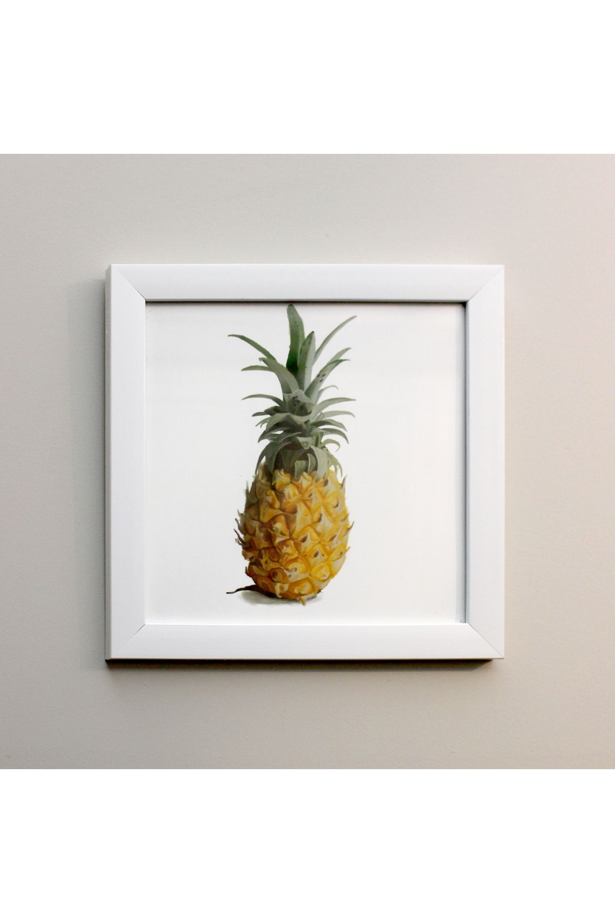Betaaf Stüdyo Beyaz Ahşap Çerçeveli Ananas Tablo – Özel Tasarım Dijital Sanat | Mutfak & Duvar Dekoru