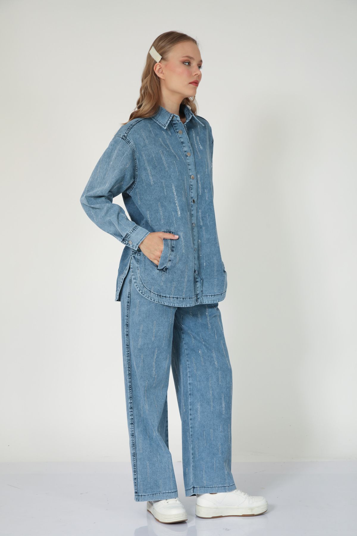 Suede Style 5693 - Şık Rahat Taş Süslemeli Kadın Kot Pantolon Gömlek Takımı
