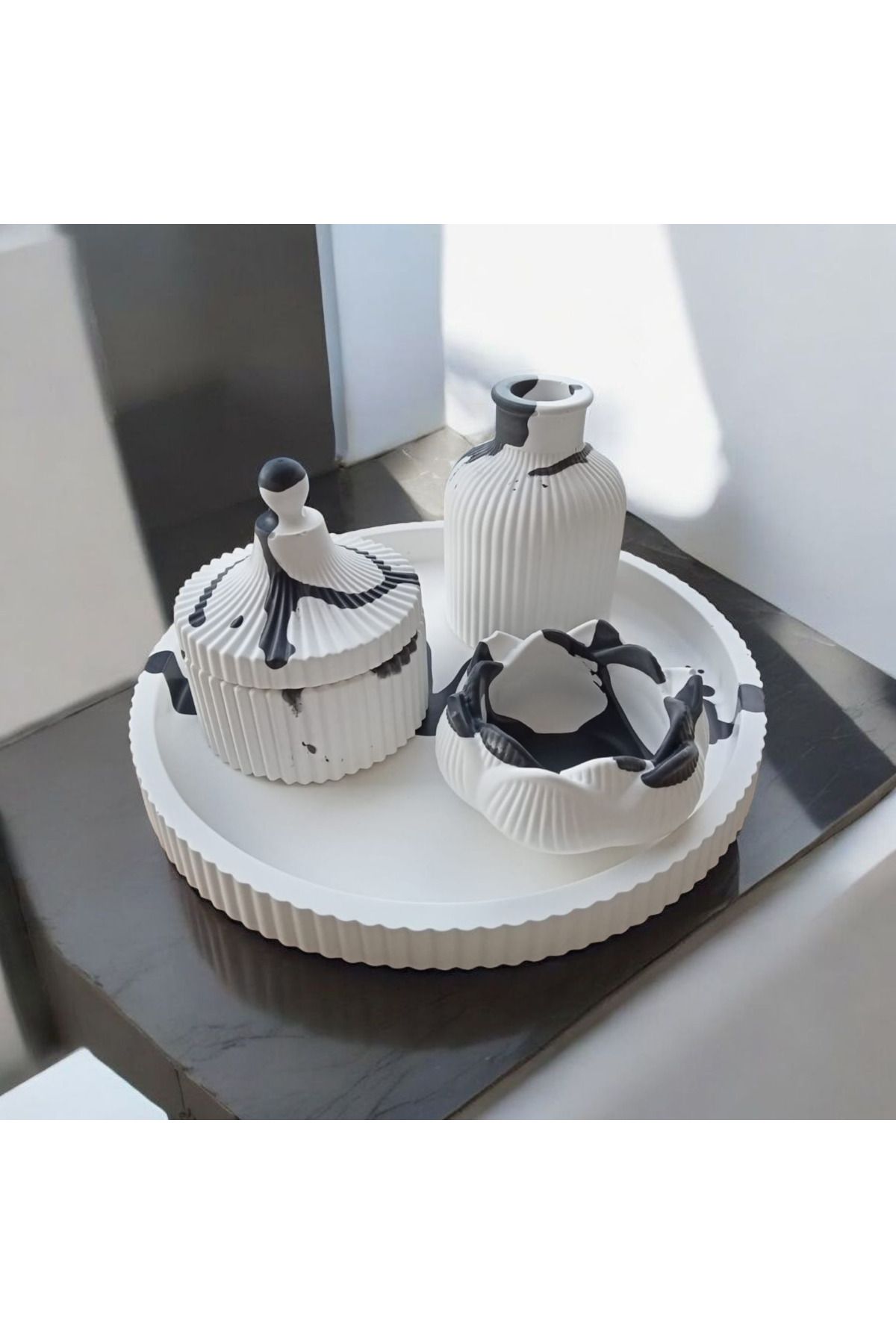 YILDIZ DECOR 4lü sunum siyah detaylı set lotus çiçek +kapaklı şekerlik+minimal vazo pampas ,dekoratif tebsi set