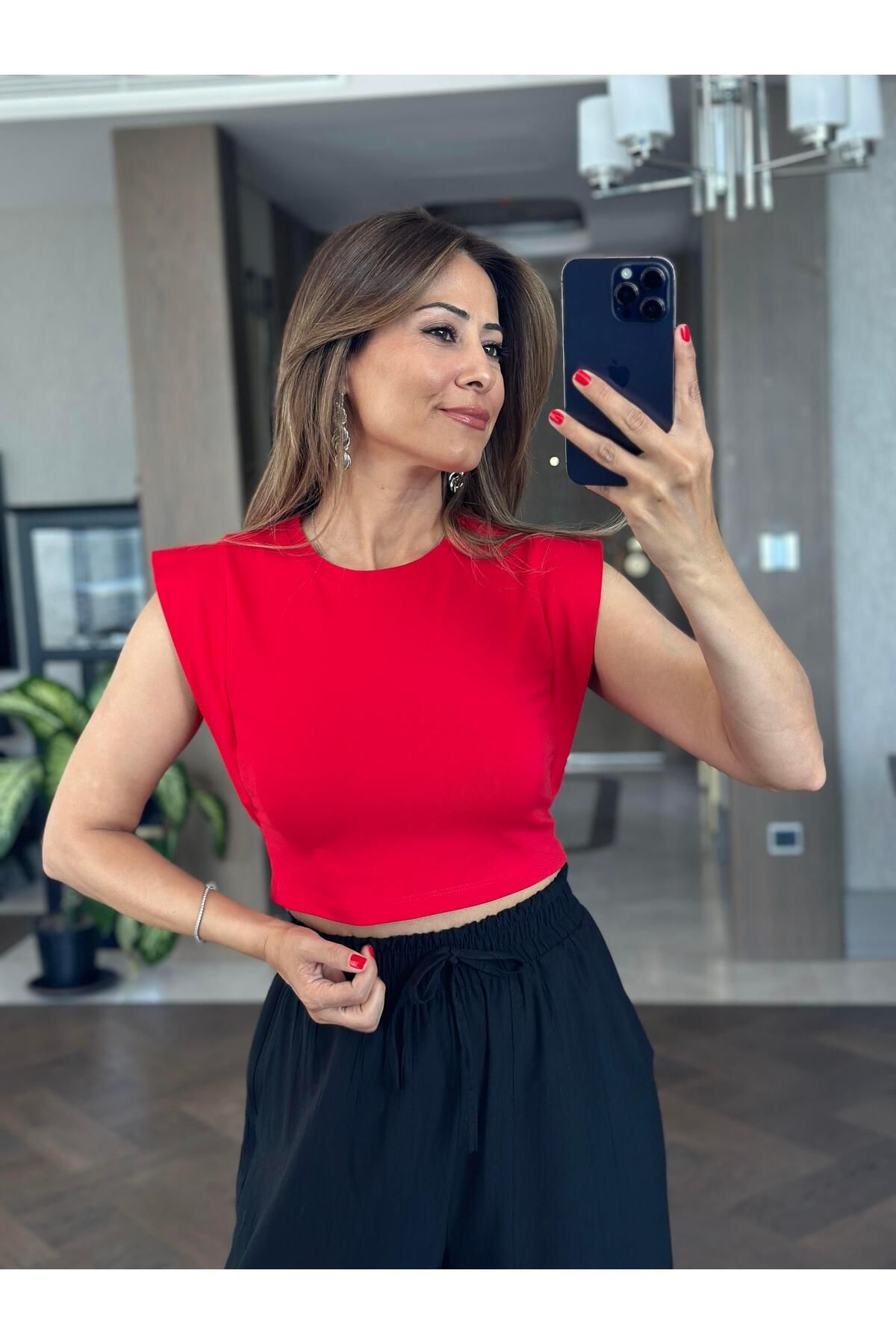 Forlady Butik Kırmızı Vatka Görünümlü Sıfır Kol Kadın Crop Body