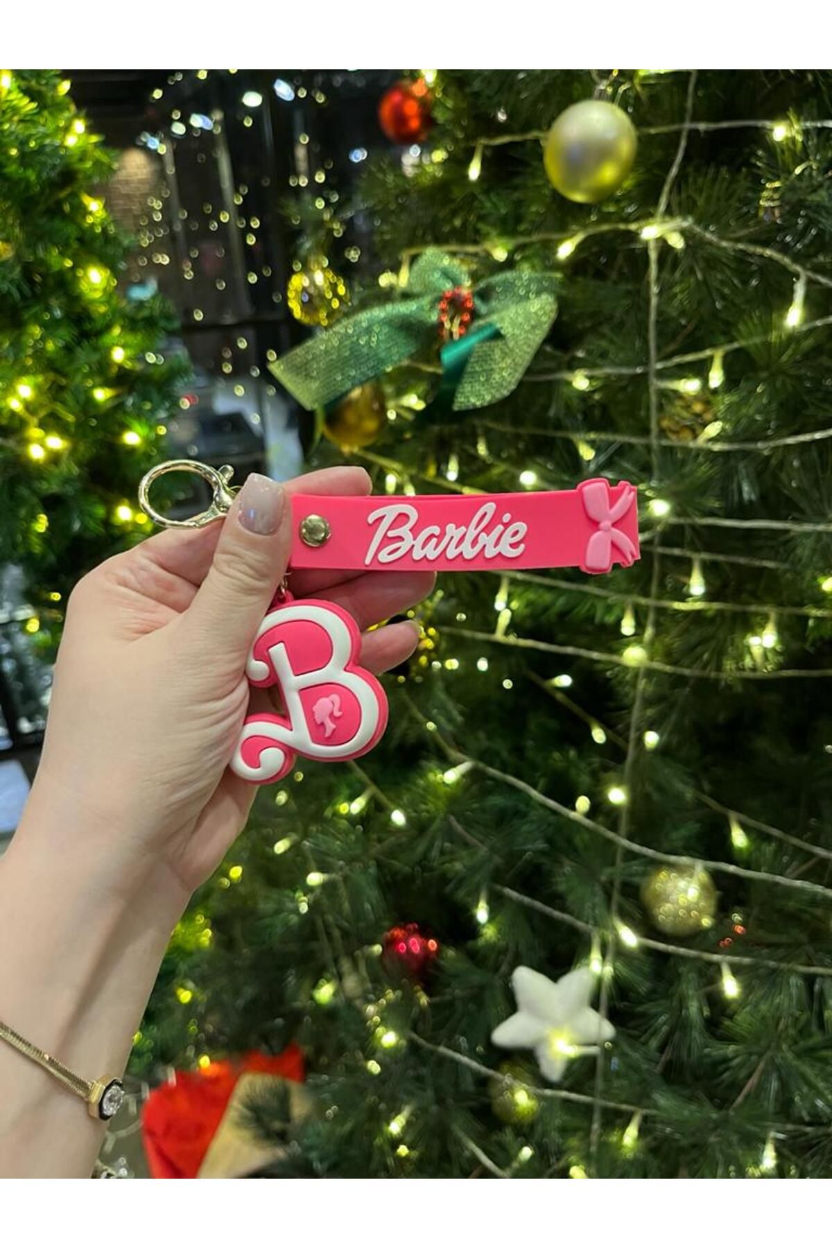 Serena Company Pembe B Harfli Kabartmalı Çanta Süsü ve Anahtarlık