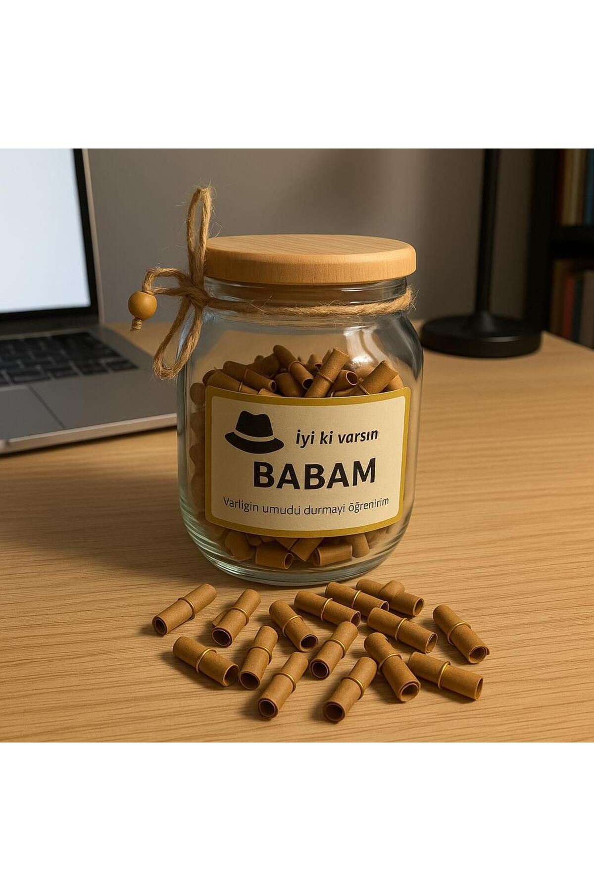 Aurax Babama Yüreğimden Sözler (Cam Kavanoz İçinde 100 Adet Rulo Halinde)