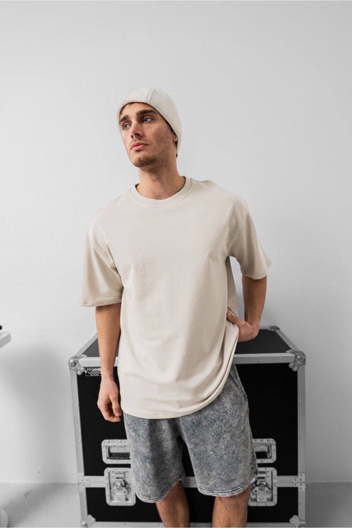PLÜTON GİYİM Erkek Basic Oversize Beyaz Bisiklet Yaka Tişört