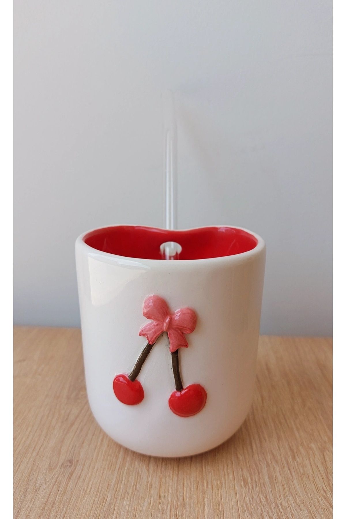 Ohlala Atelier Kirazlı Pipetli Seramik Kupa El Yapımı Soğuk Kahve Kupası Handmade Ceramic Ice Latte Mug