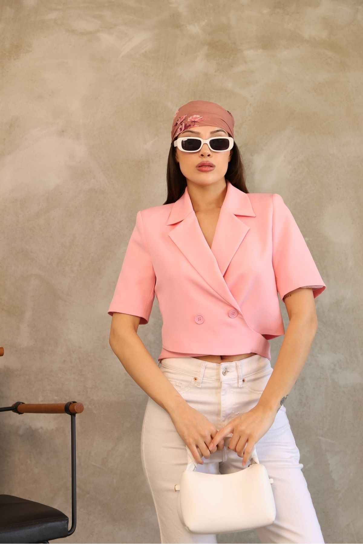Ekim Store Beli Ayarlamalı Crop Blazer Ceket